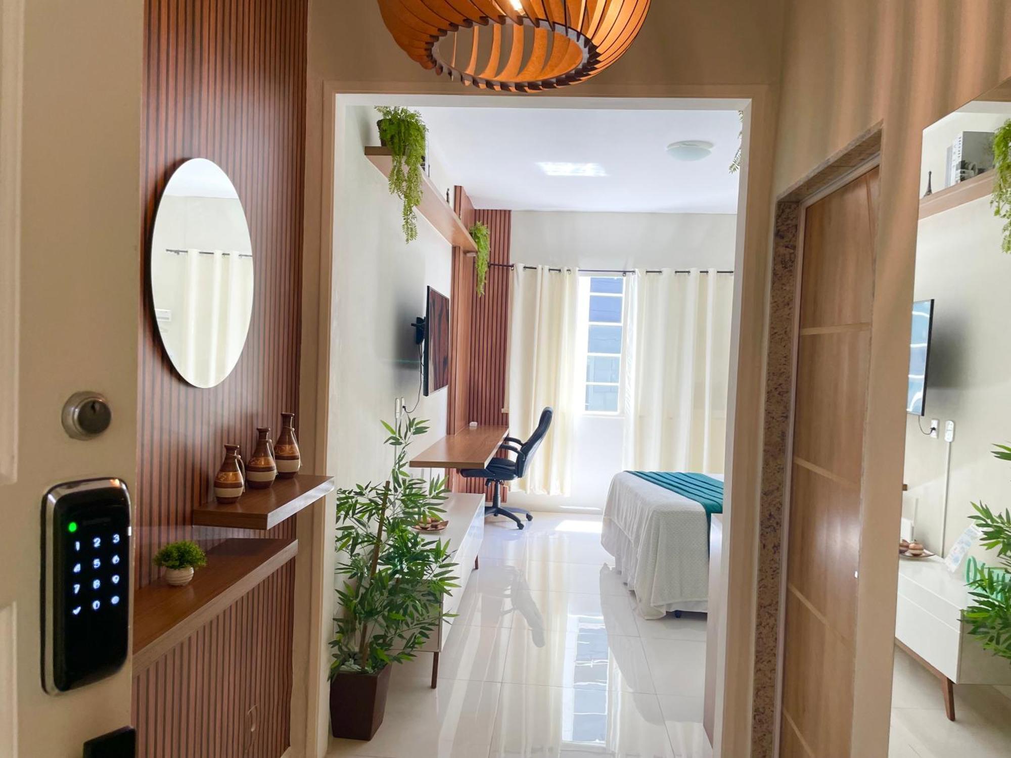 Estudio Com Lavanderia, Cobertura, Em Frente Ao Metro, Lapa, Aeroporto Sdu E 5 Minutos Do Consulado Americano Apartamento